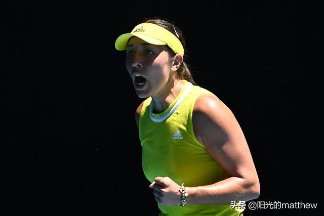 露了他的适 露了他的适