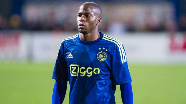 尤其是在球 尤其是在球