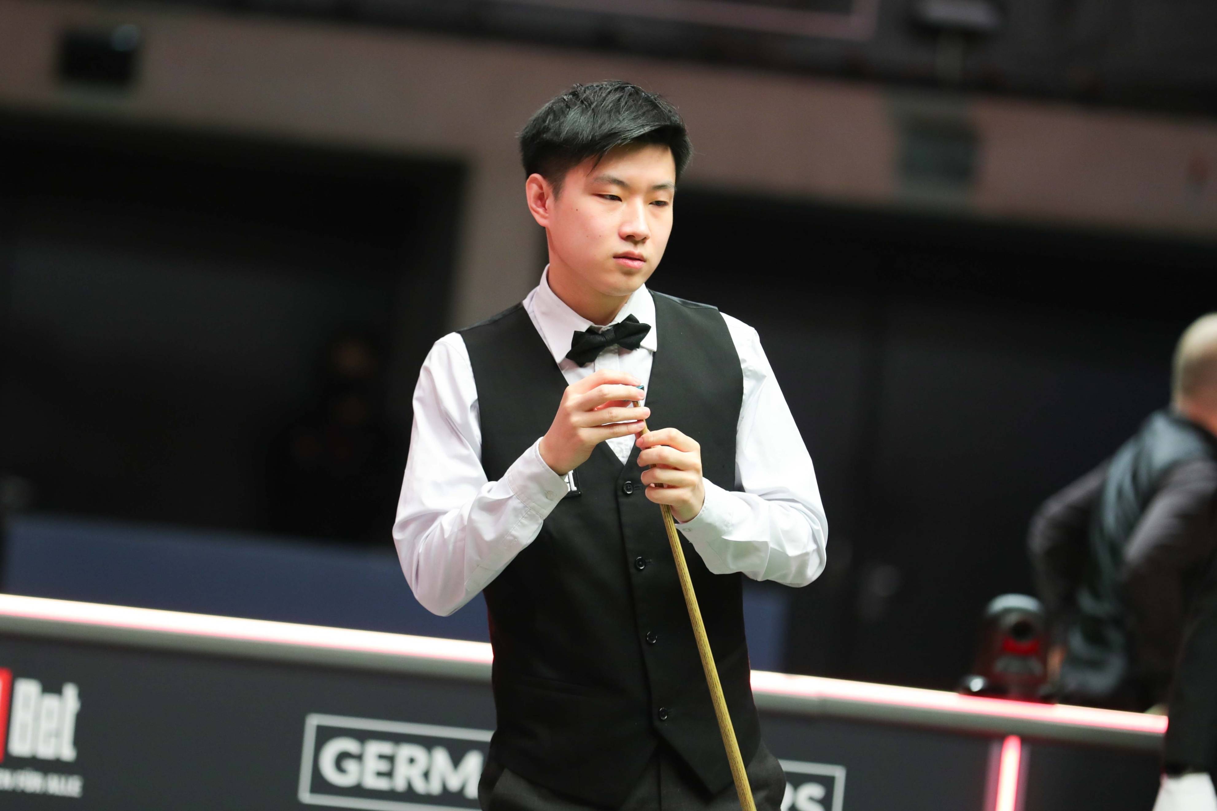 而詹姆斯的 而詹姆斯的