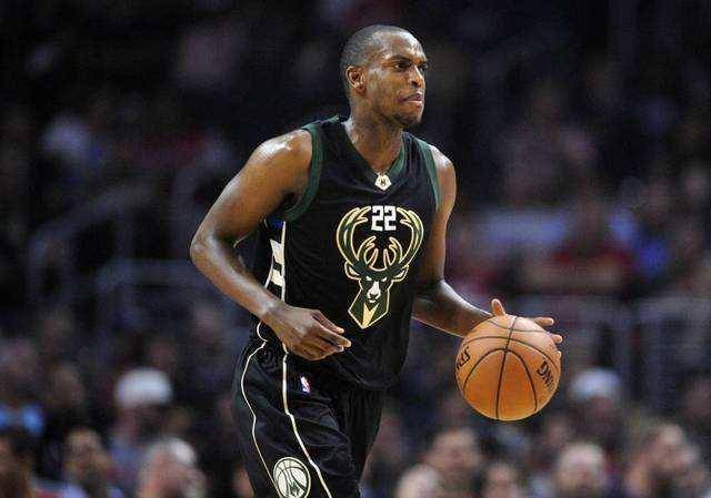 通过对比 通过对比